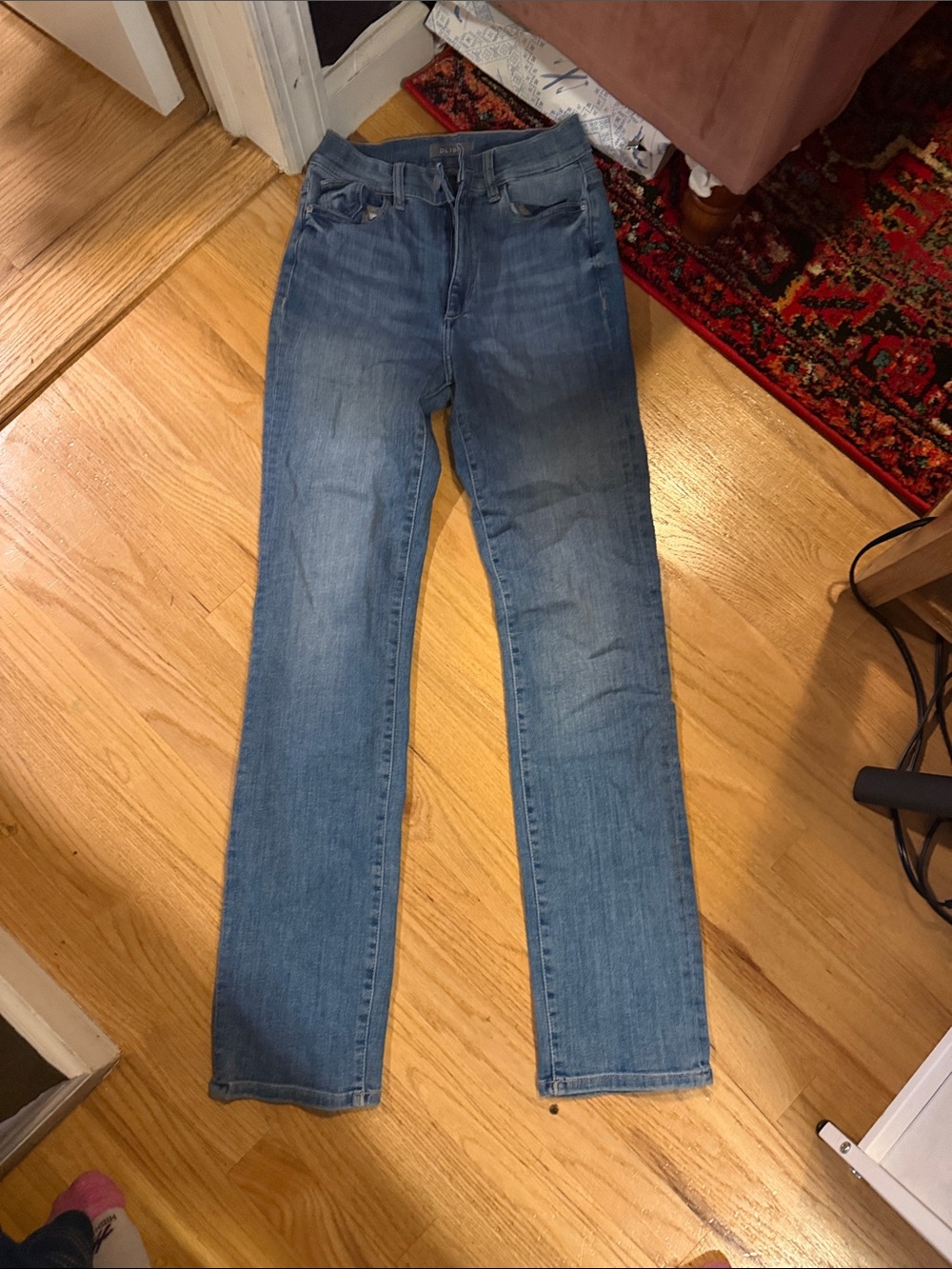 DL1961 Women's Medium Blue Straight-Leg Jeans